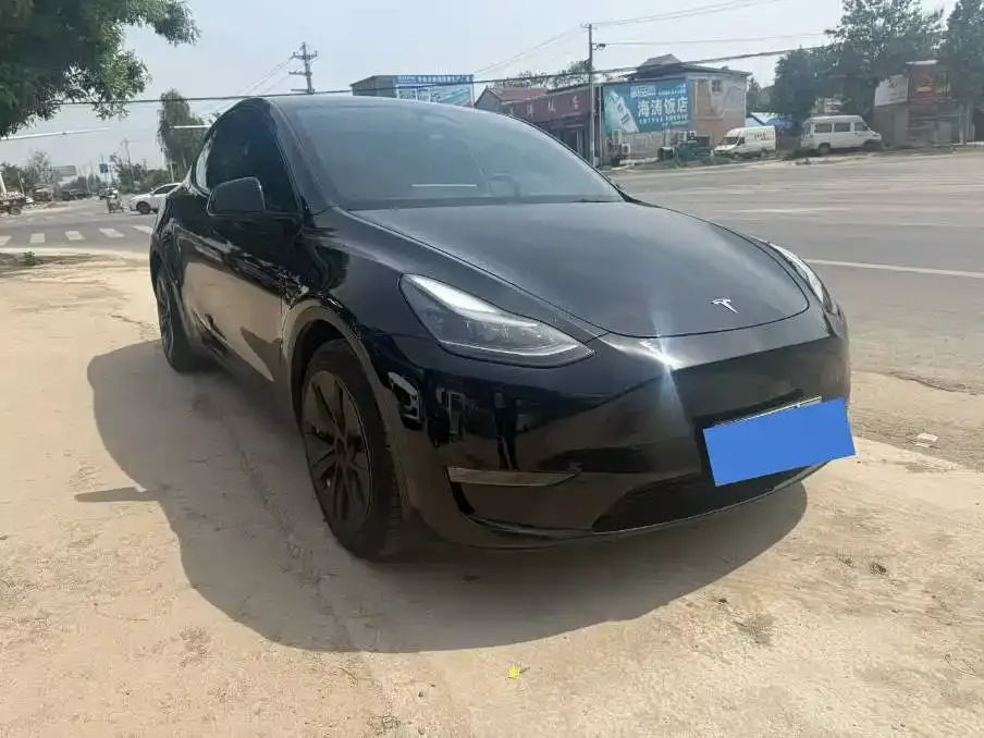 Tesla Model Y — фото 5