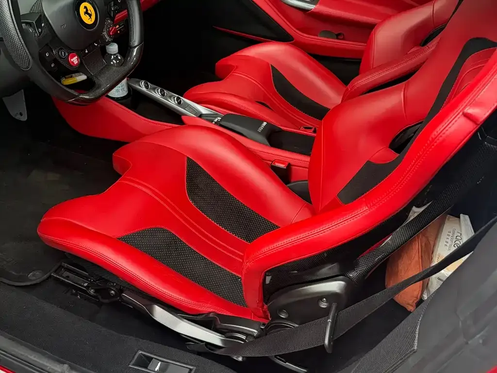 Ferrari F8 — фото 5