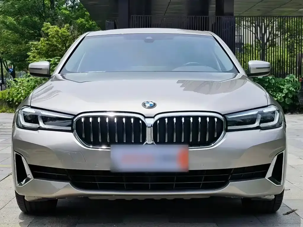 BMW 5 Series — фото 3