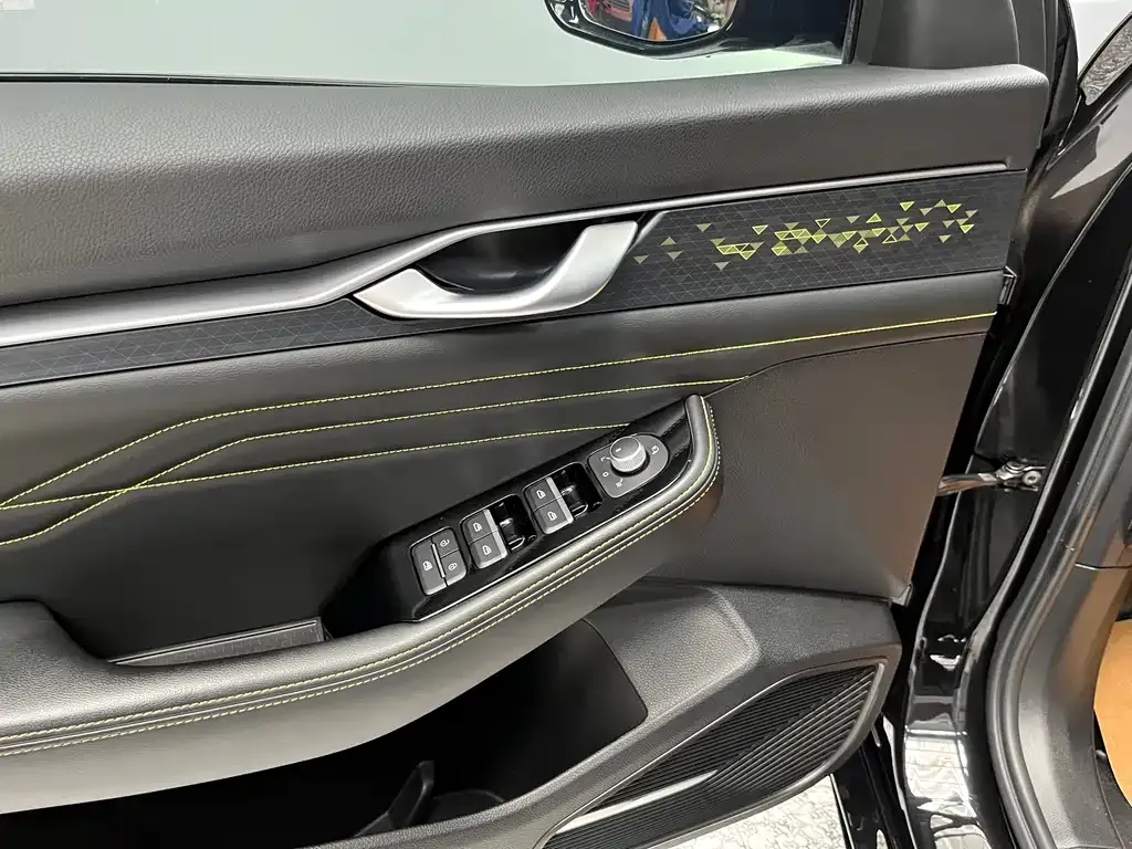Geely Xingrui 2024 из CN, фото 4