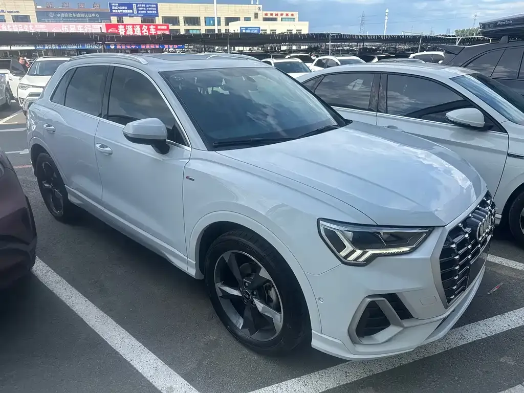 Audi Q3 — фото 4