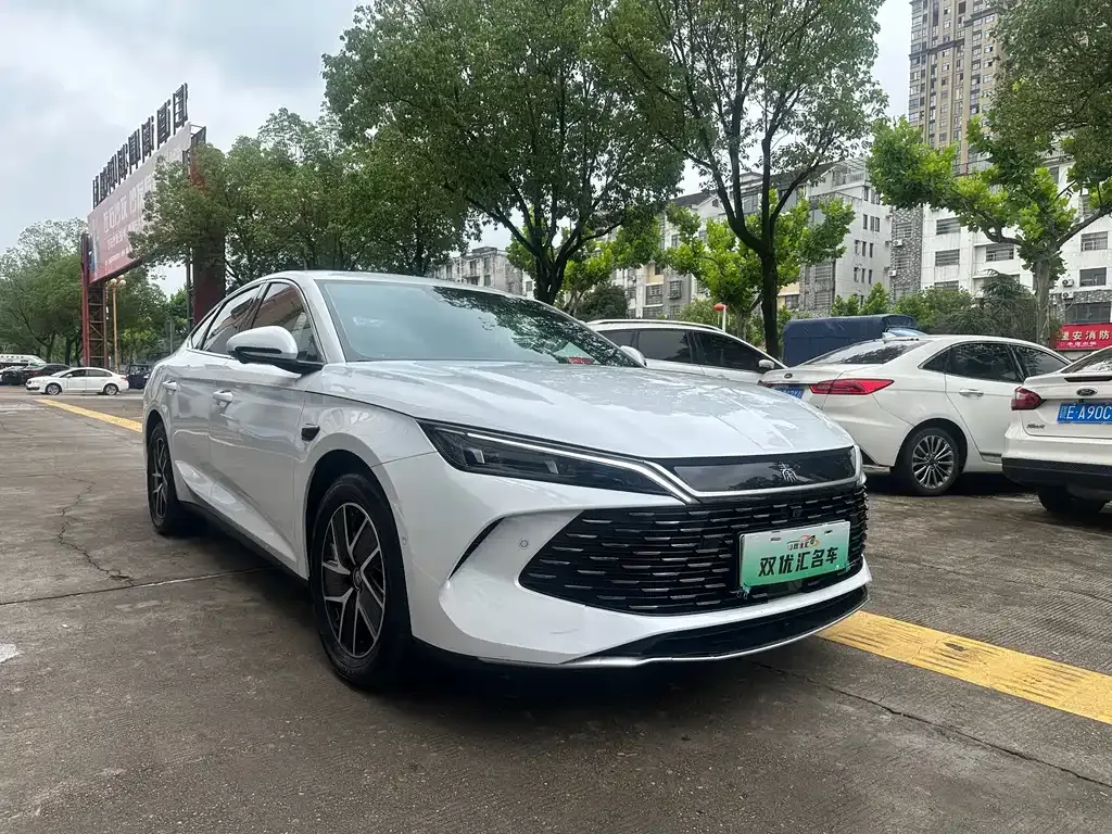 BYD Qin L — фото 4