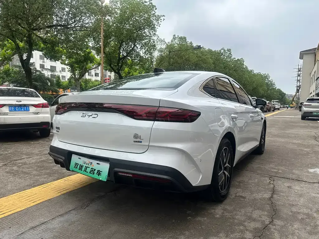 BYD Qin L — фото 7