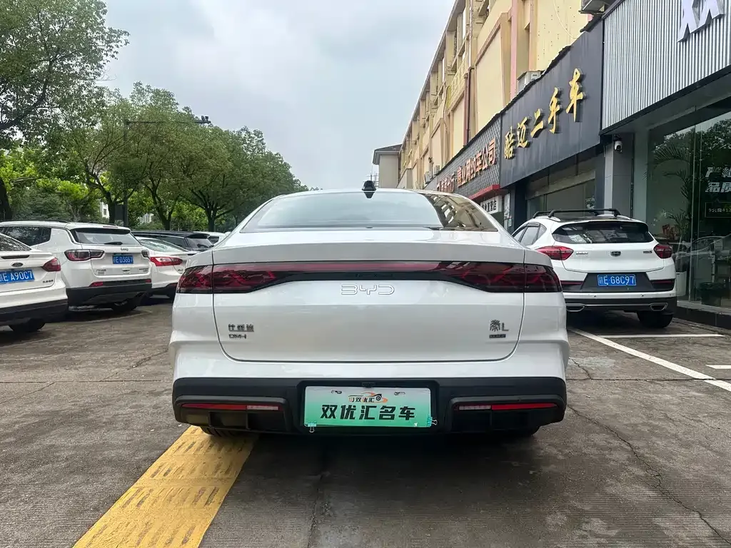 BYD Qin L — фото 8