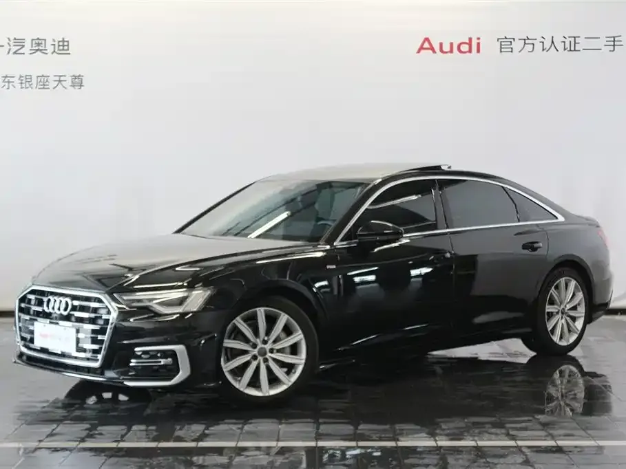 Audi A6L — фото 1