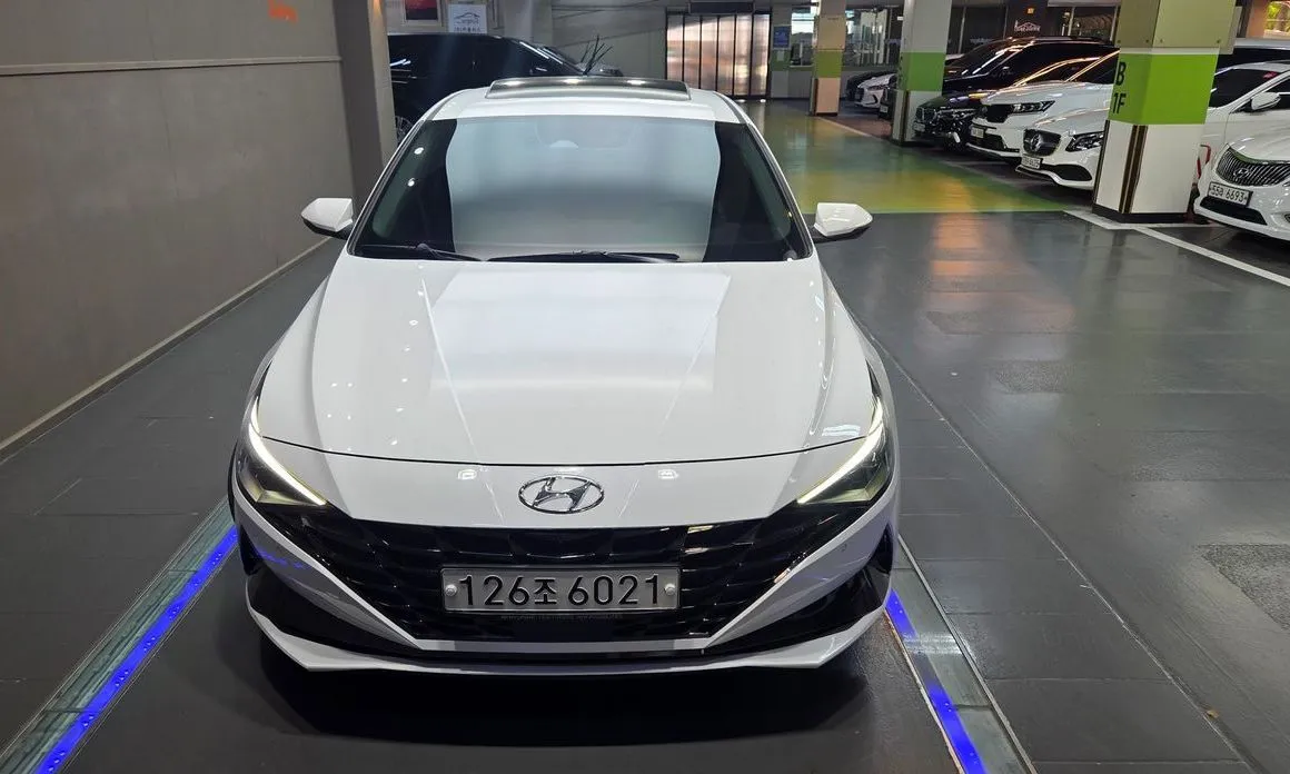 Hyundai AVANTE — фото 3