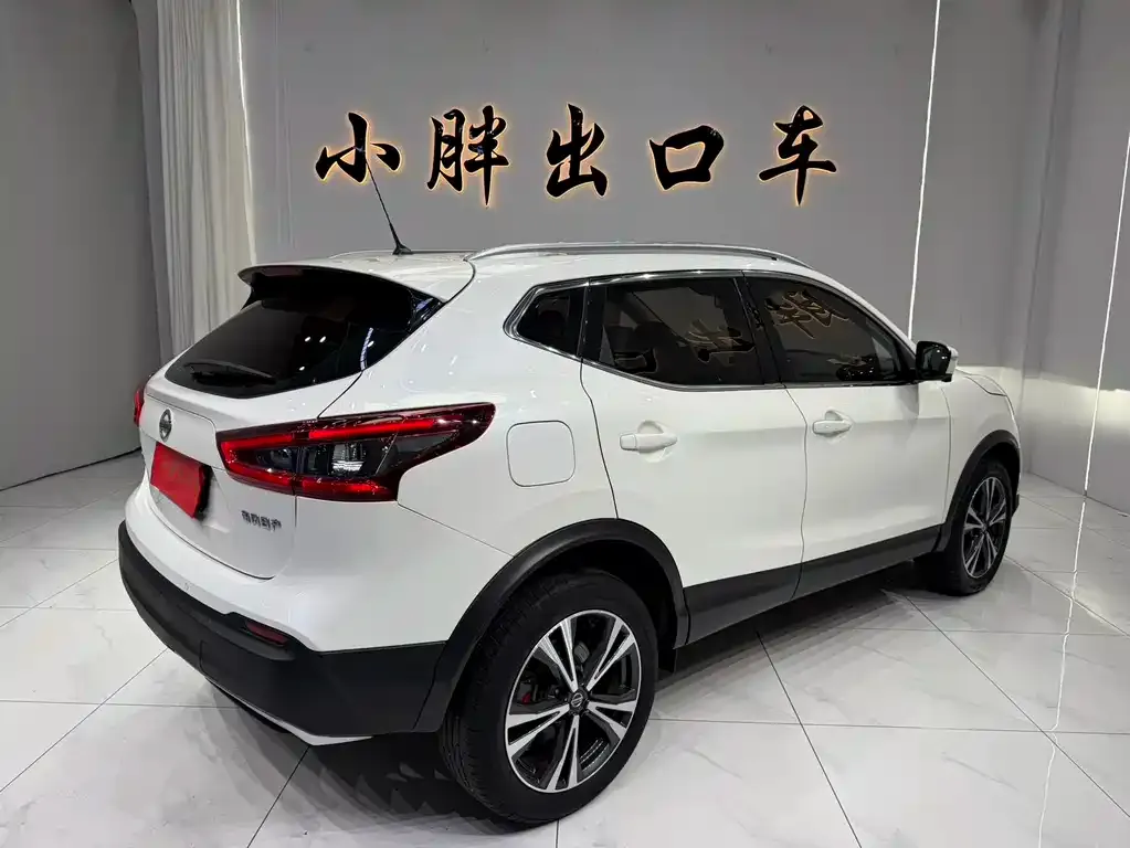 Nissan Qashqai — фото 6