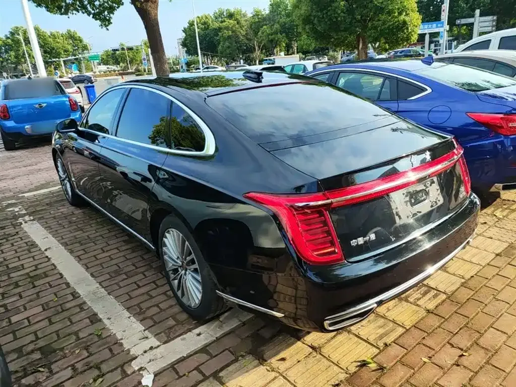 Hongqi H9 — фото 10