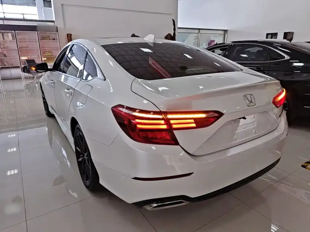 Honda Inspire 2023 из CN, фото 10