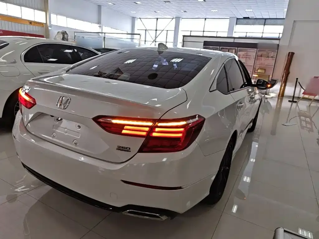 Honda Inspire 2023 из CN, фото 4
