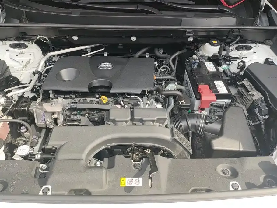 Toyota RAV4 — фото 10