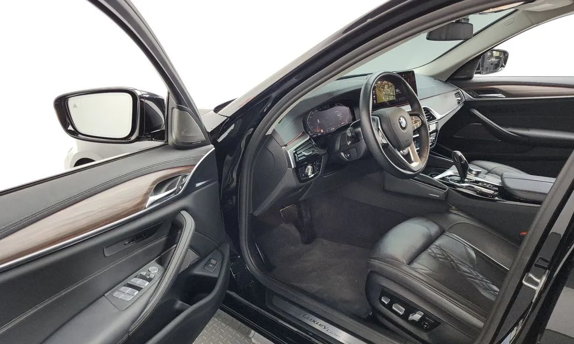BMW 5-Series 2022 из KR, фото 6
