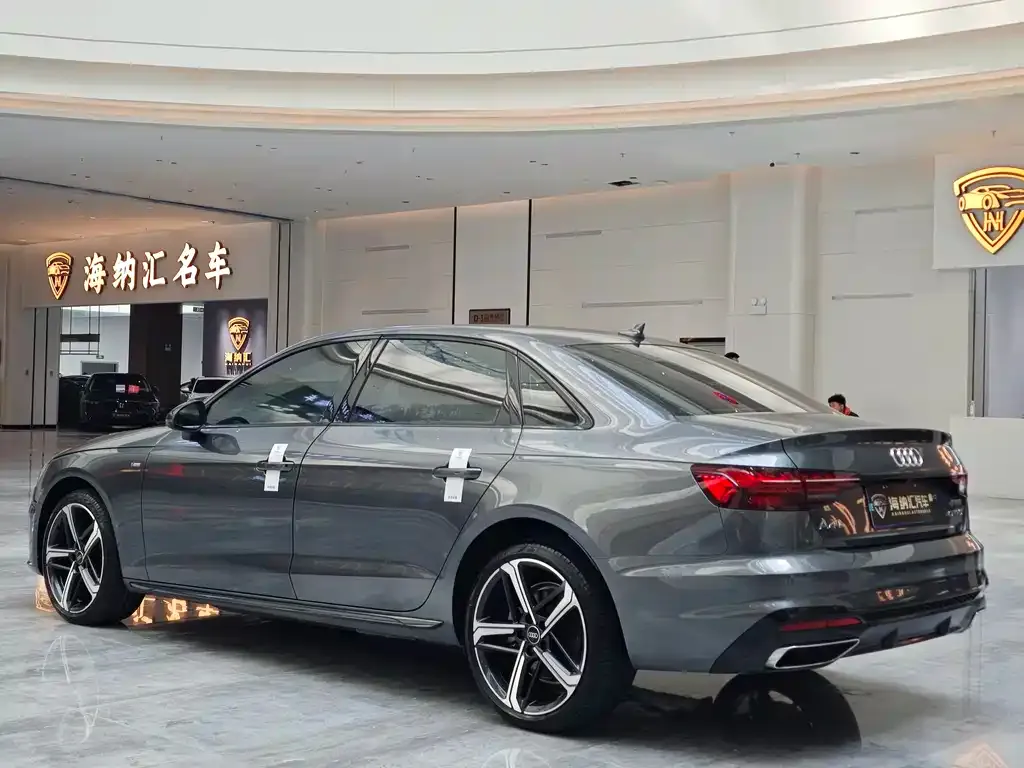 Audi A4L — фото 3