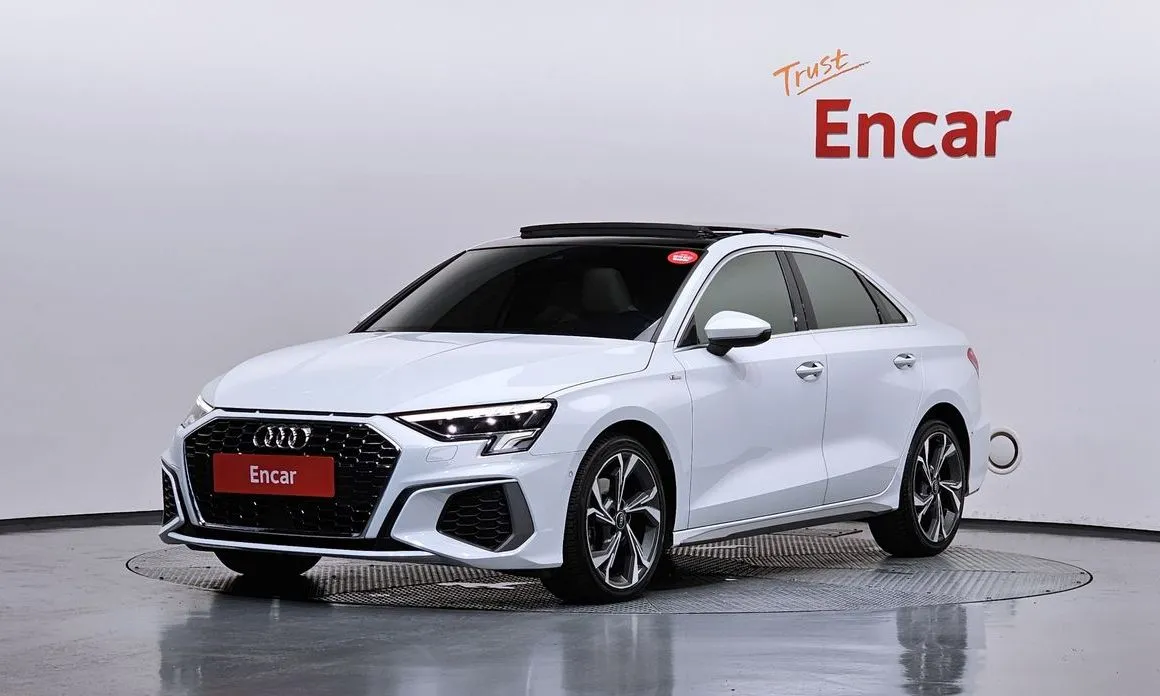 Audi A3 — фото 1