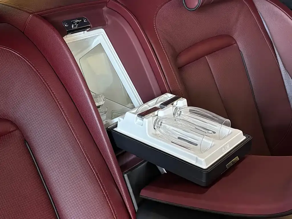 Rolls-Royce Cullinan 2021 из CN, фото 5