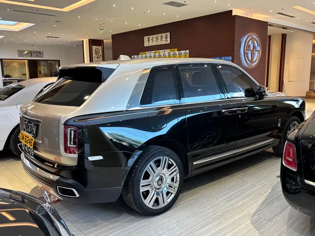 Rolls-Royce Cullinan 2021 из CN, фото 10