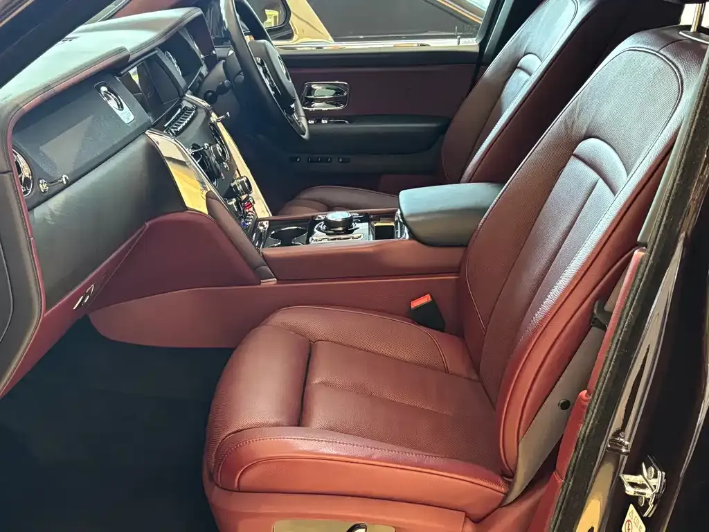 Rolls-Royce Cullinan 2021 из CN, фото 7