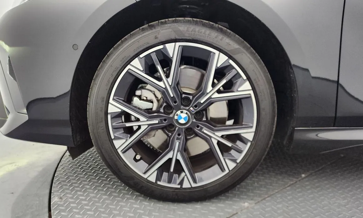 BMW 1-Series 2026 из KR, фото 7