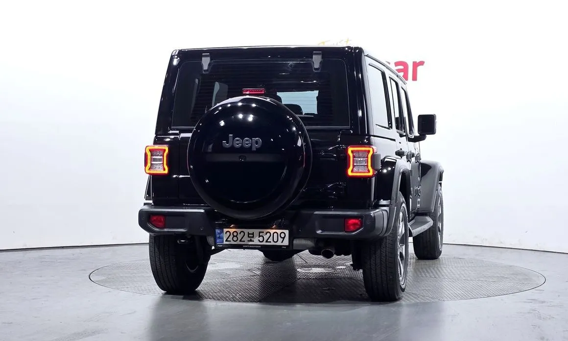 Jeep Wrangler 2021 из KR, фото 10