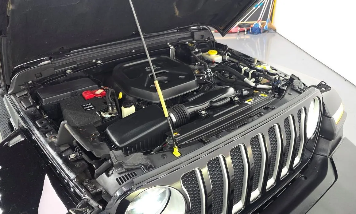 Jeep Wrangler 2021 из KR, фото 8