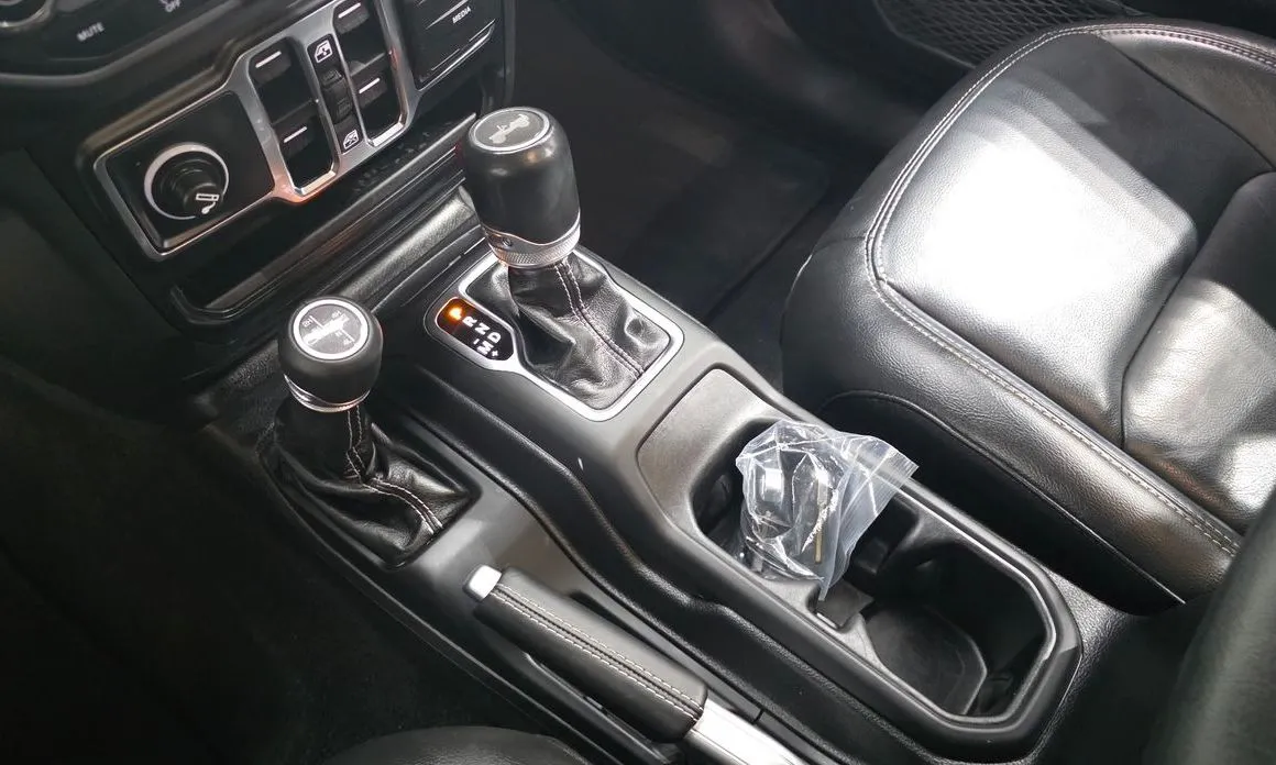 Jeep Wrangler 2021 из KR, фото 7