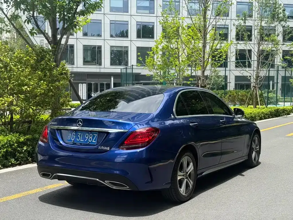 Mercedes-Benz C-Class — фото 10