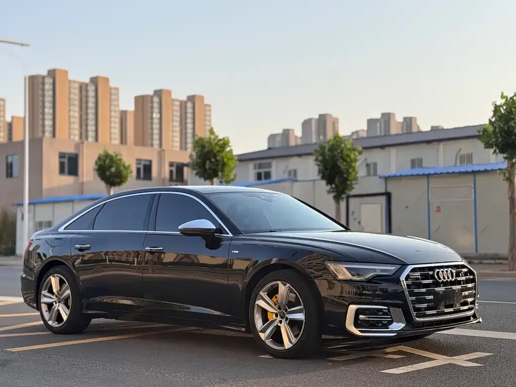 Audi A6L — фото 9