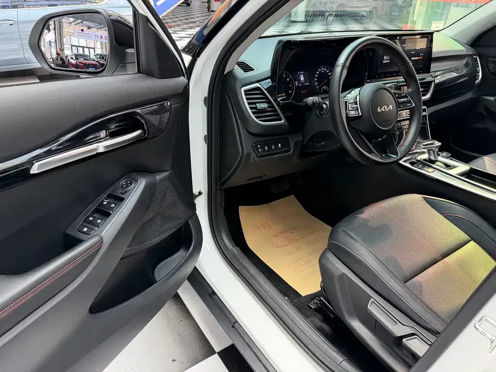 Kia KX3 2021 из CN, фото 10