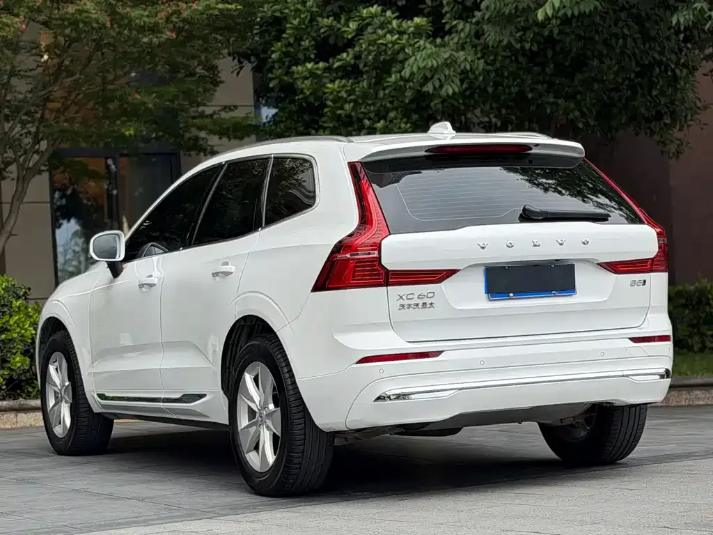 Volvo XC60 2022 из CN, фото 10