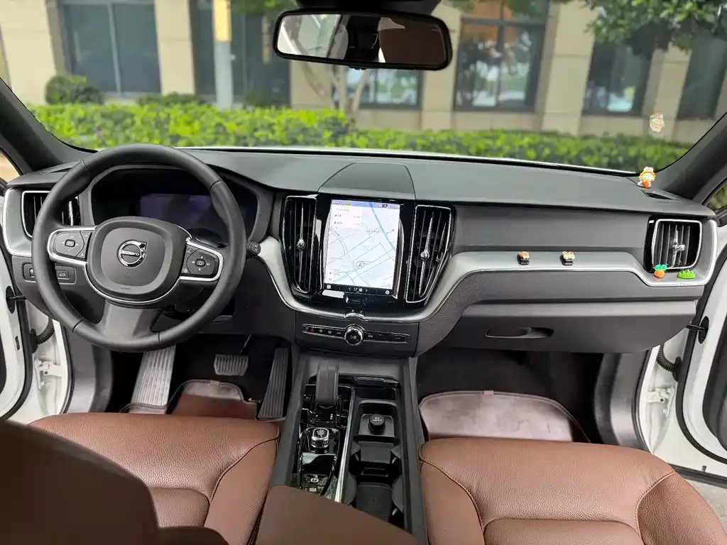 Volvo XC60 2022 из CN, фото 6