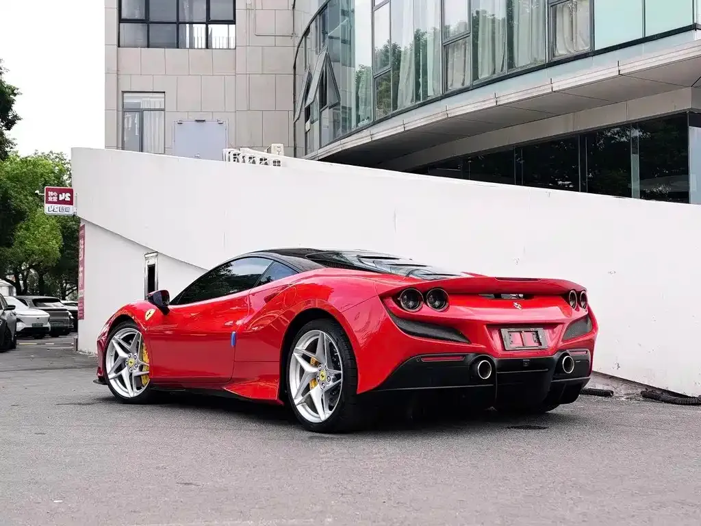 Ferrari F8 — фото 4
