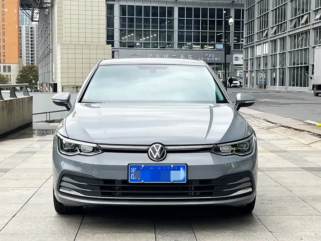 Volkswagen Golf — фото 8