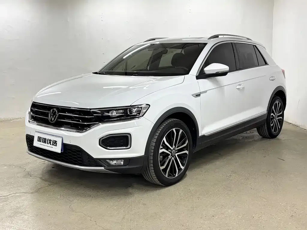 Volkswagen T-Roc — фото 1