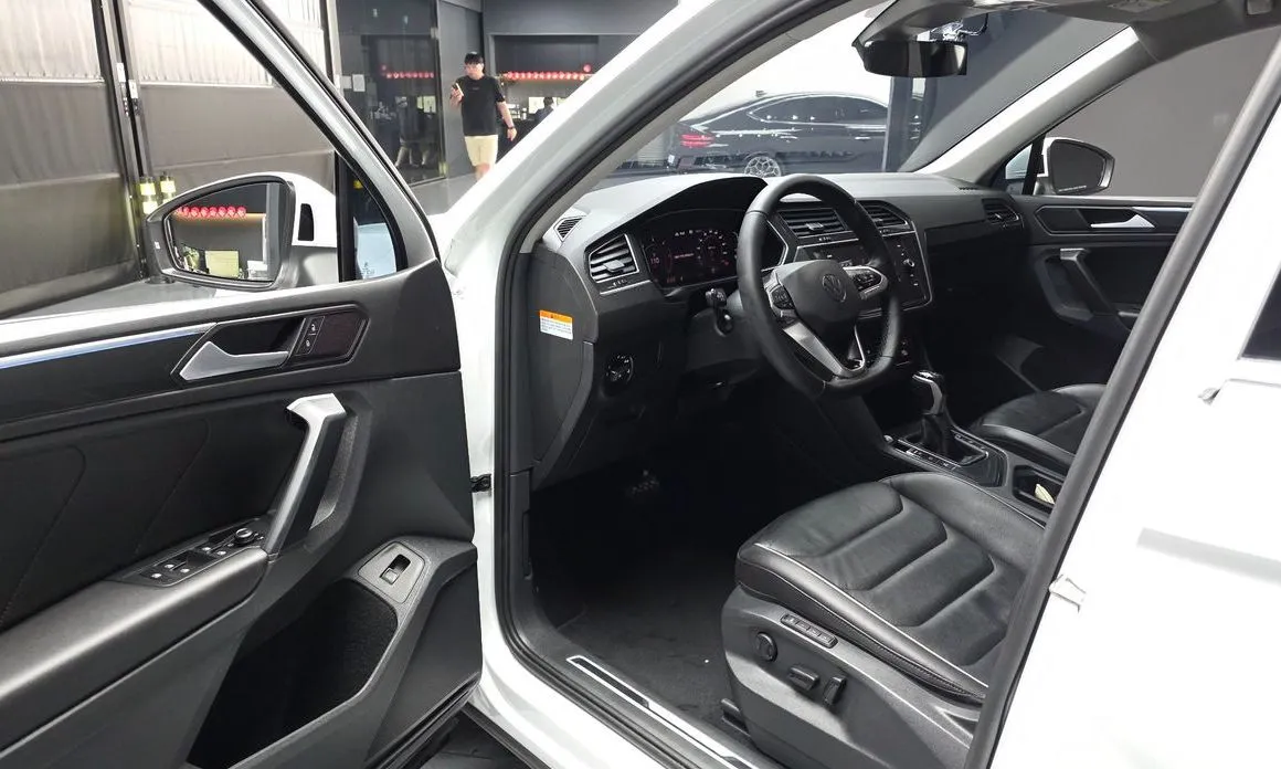 Volkswagen Tiguan 2021 из KR, фото 10