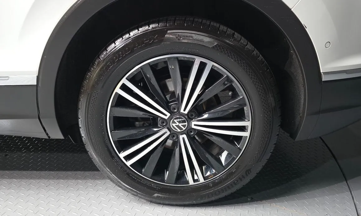 Volkswagen Tiguan 2021 из KR, фото 4