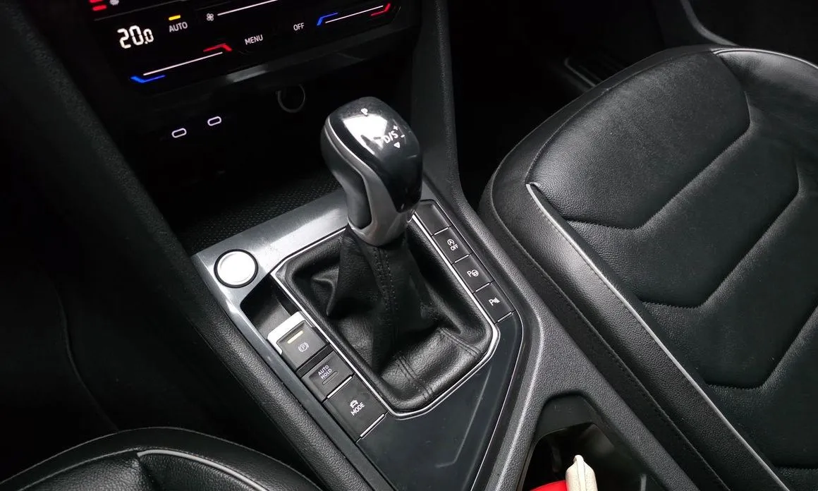 Volkswagen Tiguan 2021 из KR, фото 7
