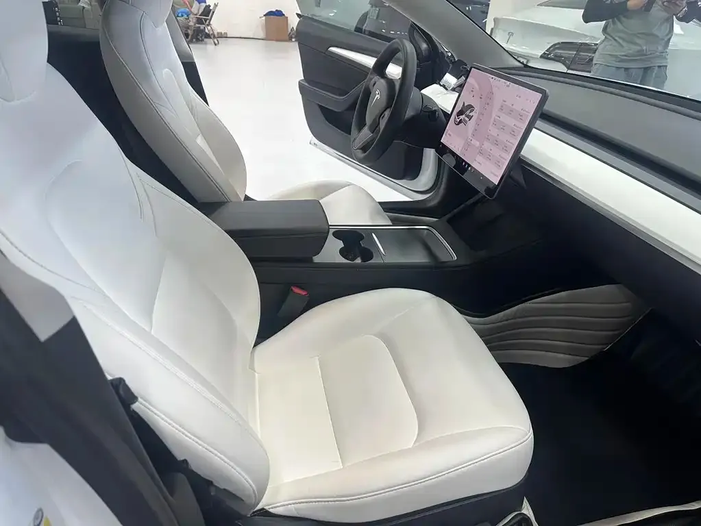 Tesla Model 3 — фото 6