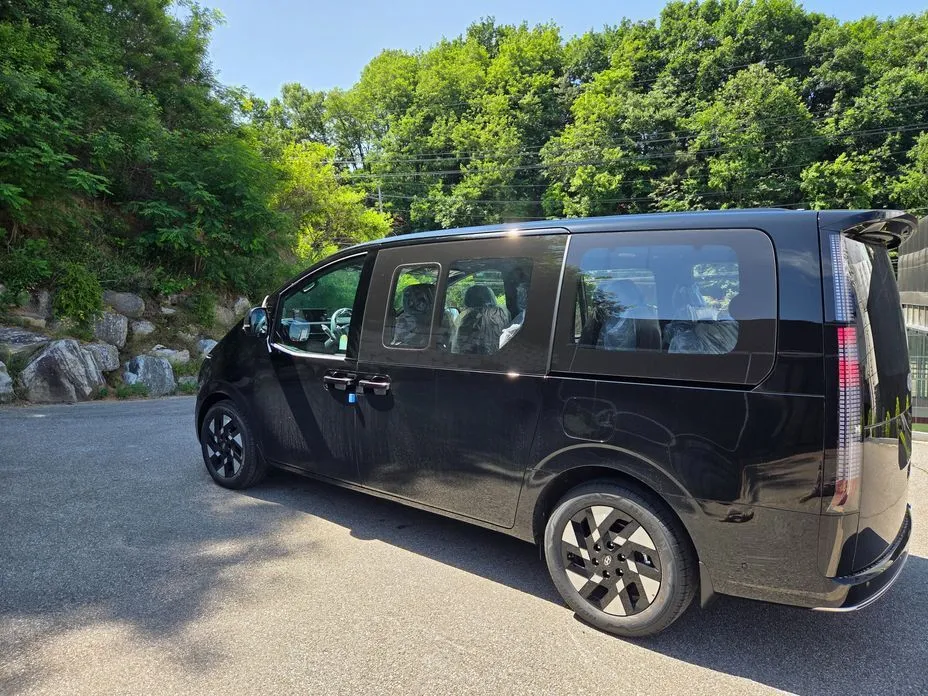 Hyundai Staria 2026 из KR, фото 7