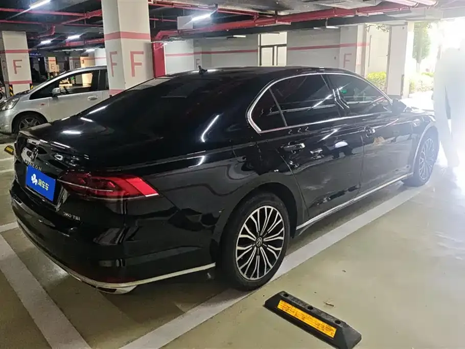 Volkswagen Phideon 2023 из CN, фото 3