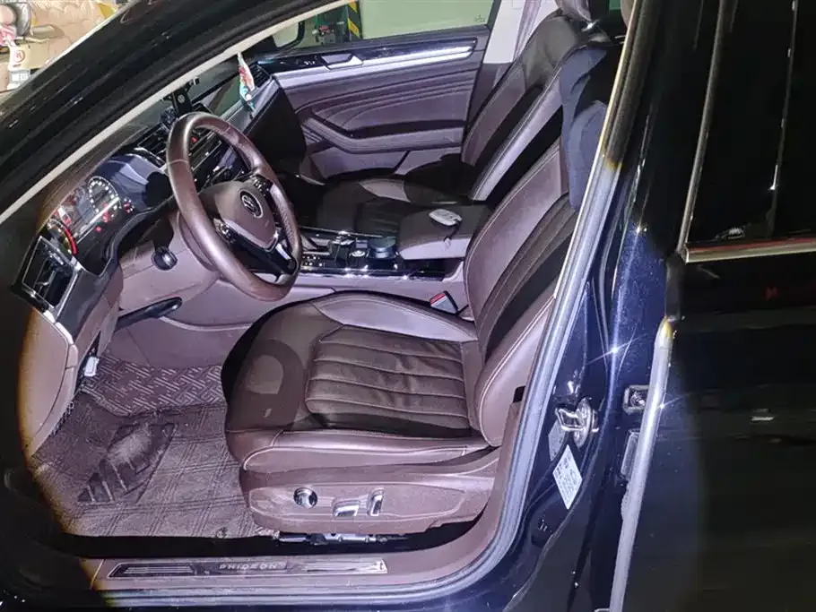 Volkswagen Phideon 2023 из CN, фото 5