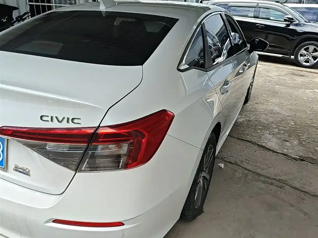 Honda Civic — фото 7