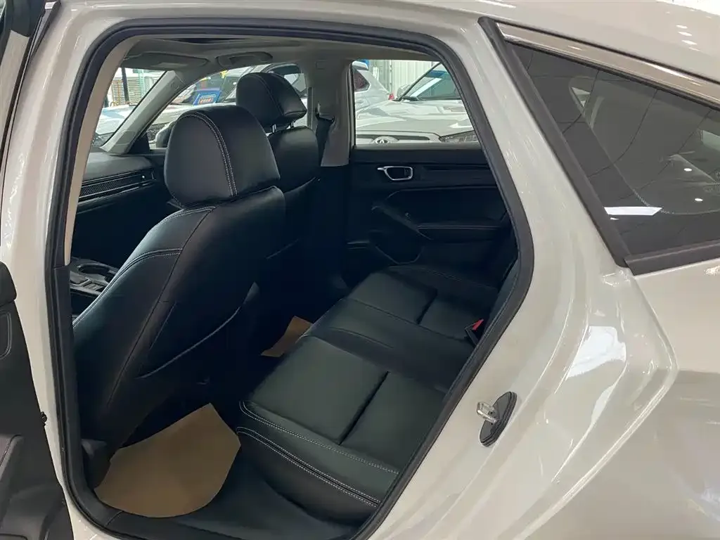 Honda Civic — фото 5