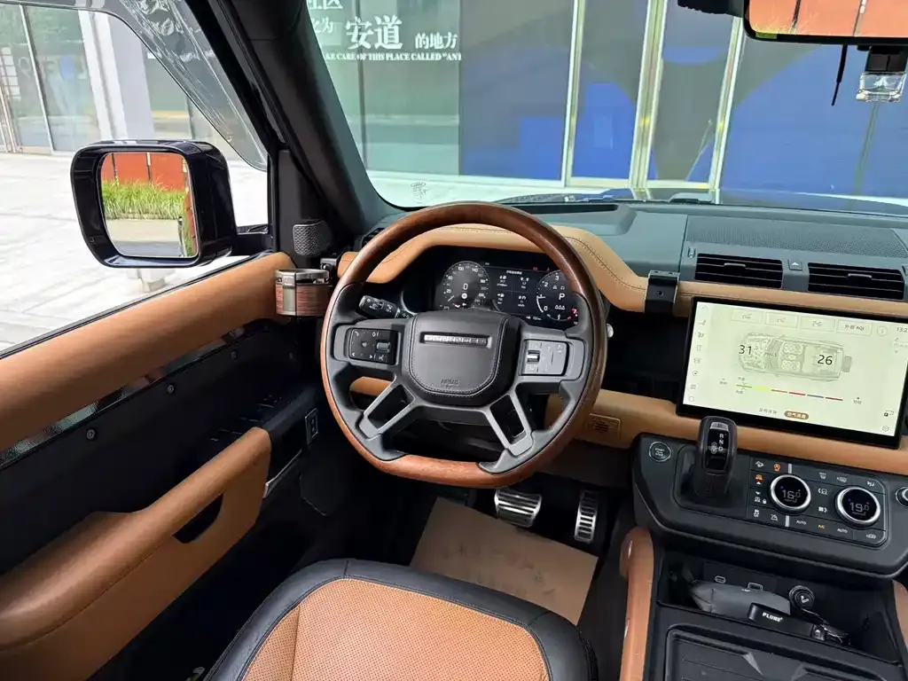 Land Rover Defender — фото 8