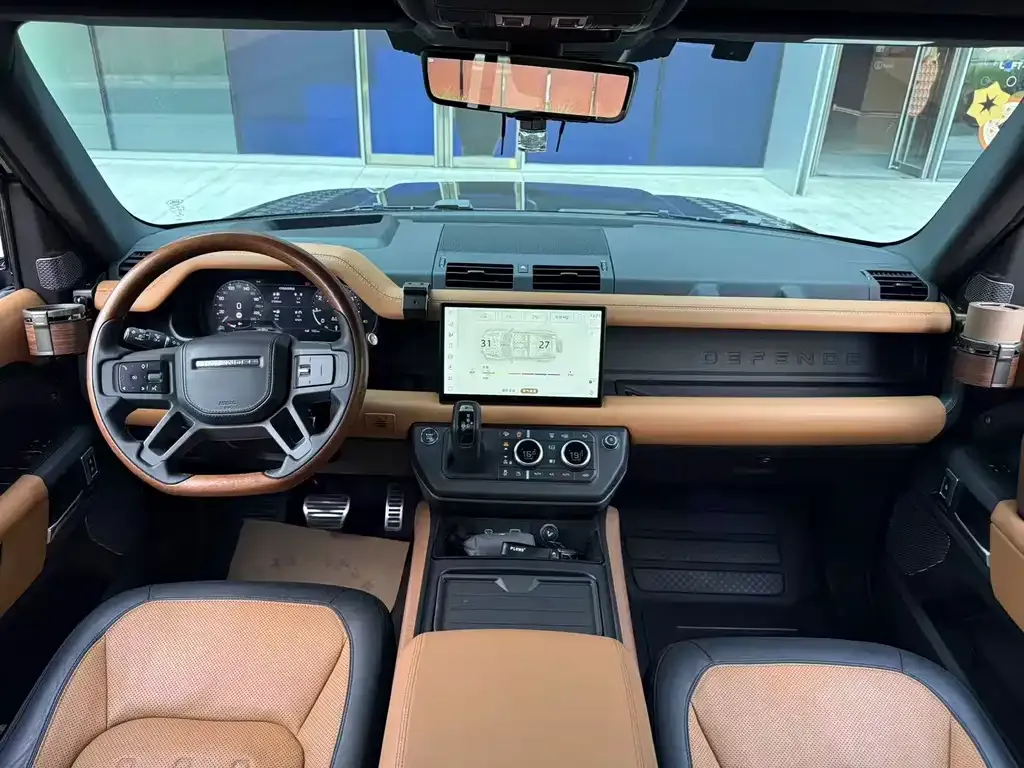 Land Rover Defender — фото 9