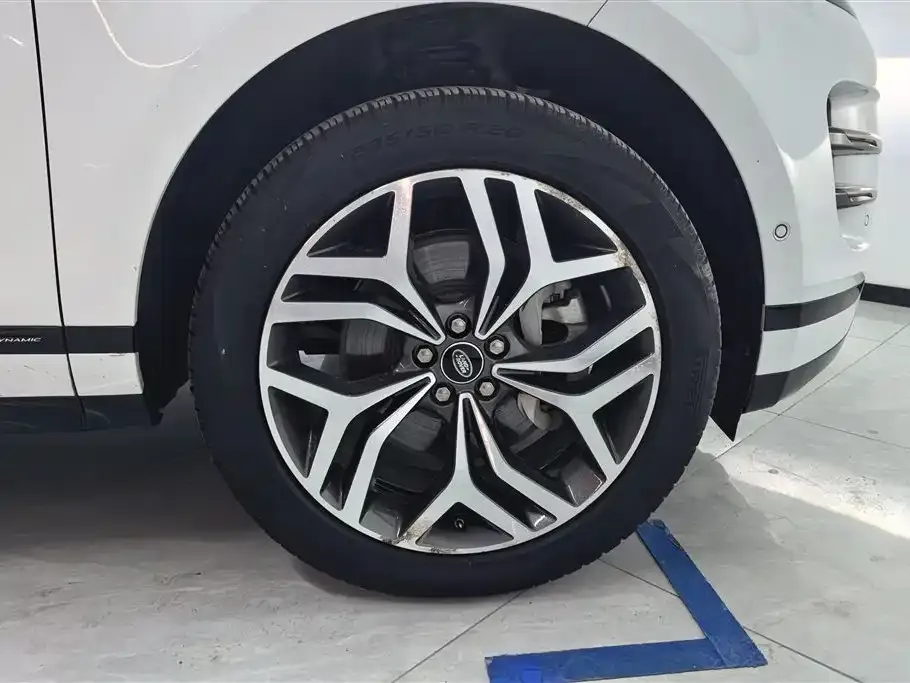 Land Rover Evoque — фото 10