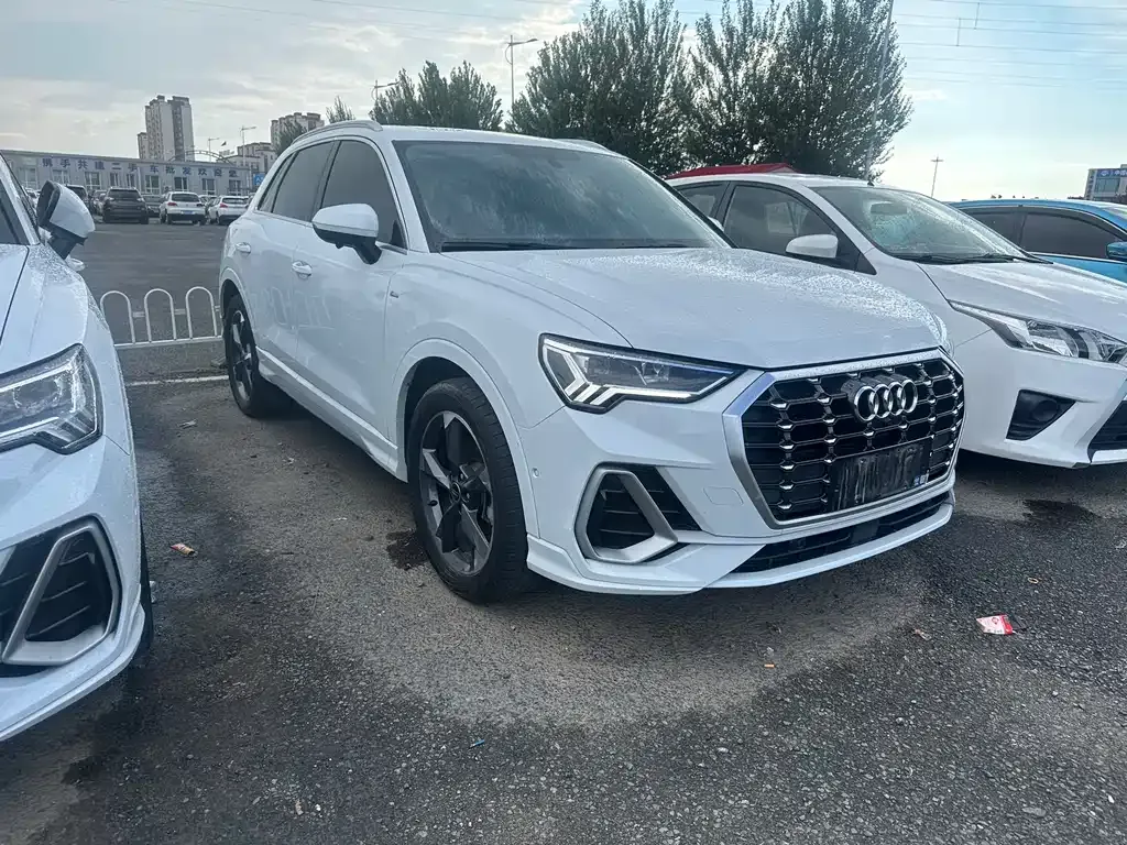 Audi Q3 — фото 8