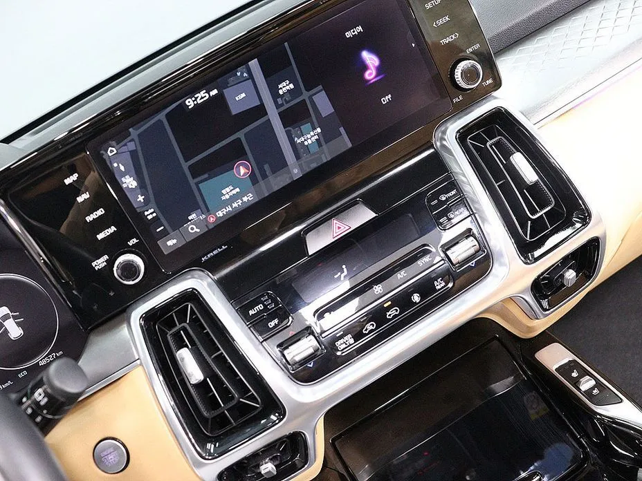 Kia Sorento — фото 5