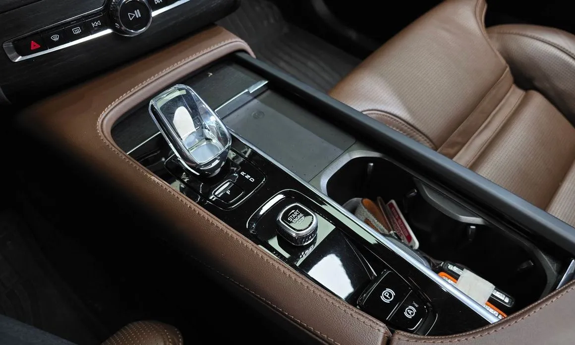 Volvo XC90 2023 из KR, фото 6