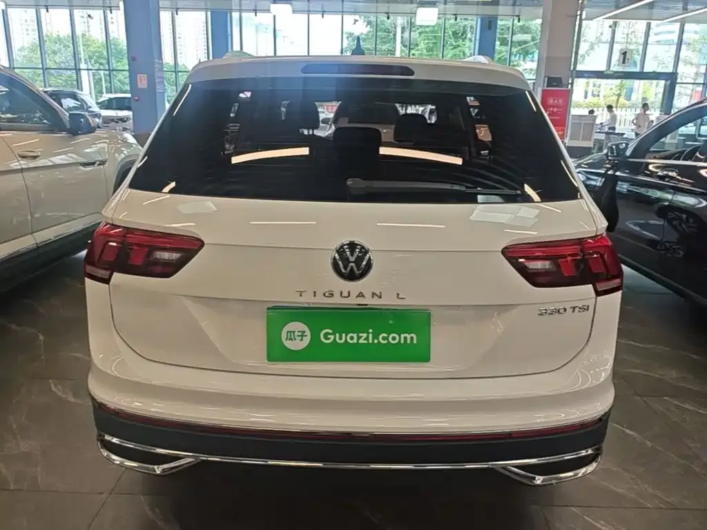 Volkswagen Tiguan L — фото 2