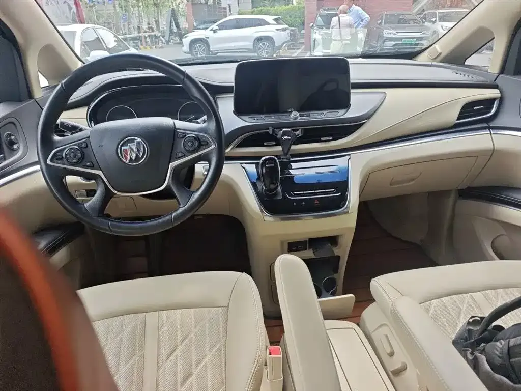 Buick GL8 2022 из CN, фото 10